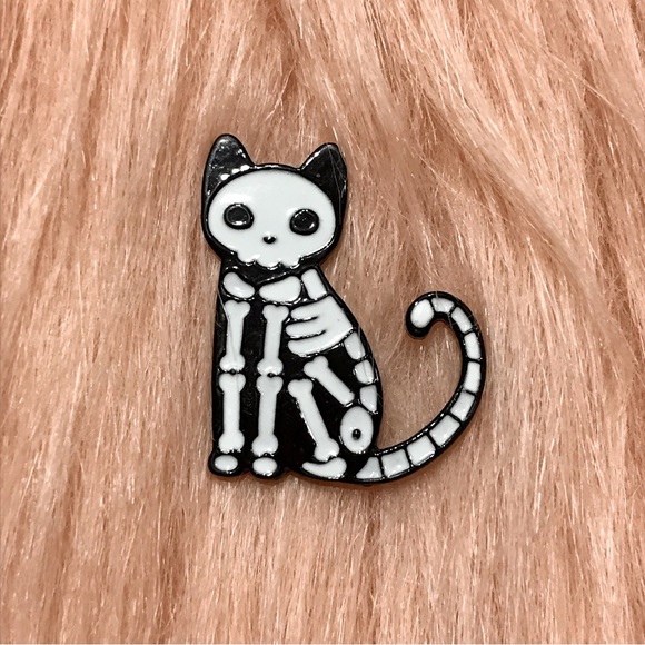 Fashion Jewelry Jewelry - Skeleton Cat Pin